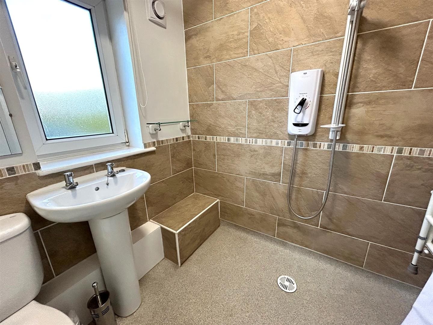 This property is not currently available. It may be sold or temporarily