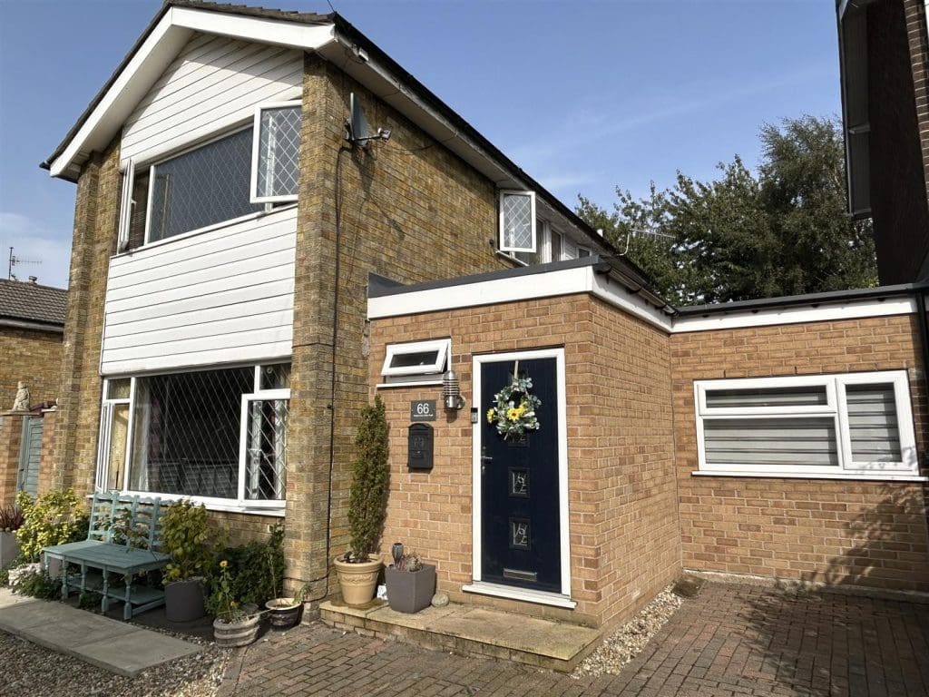 This property is not currently available. It may be sold or temporarily