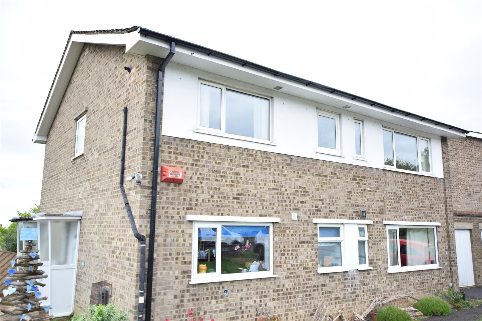 This property is not currently available. It may be sold or temporarily