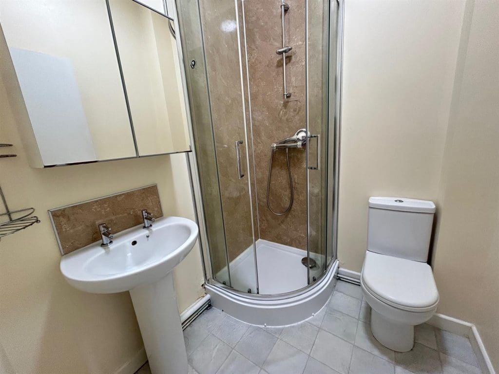 This property is not currently available. It may be sold or temporarily